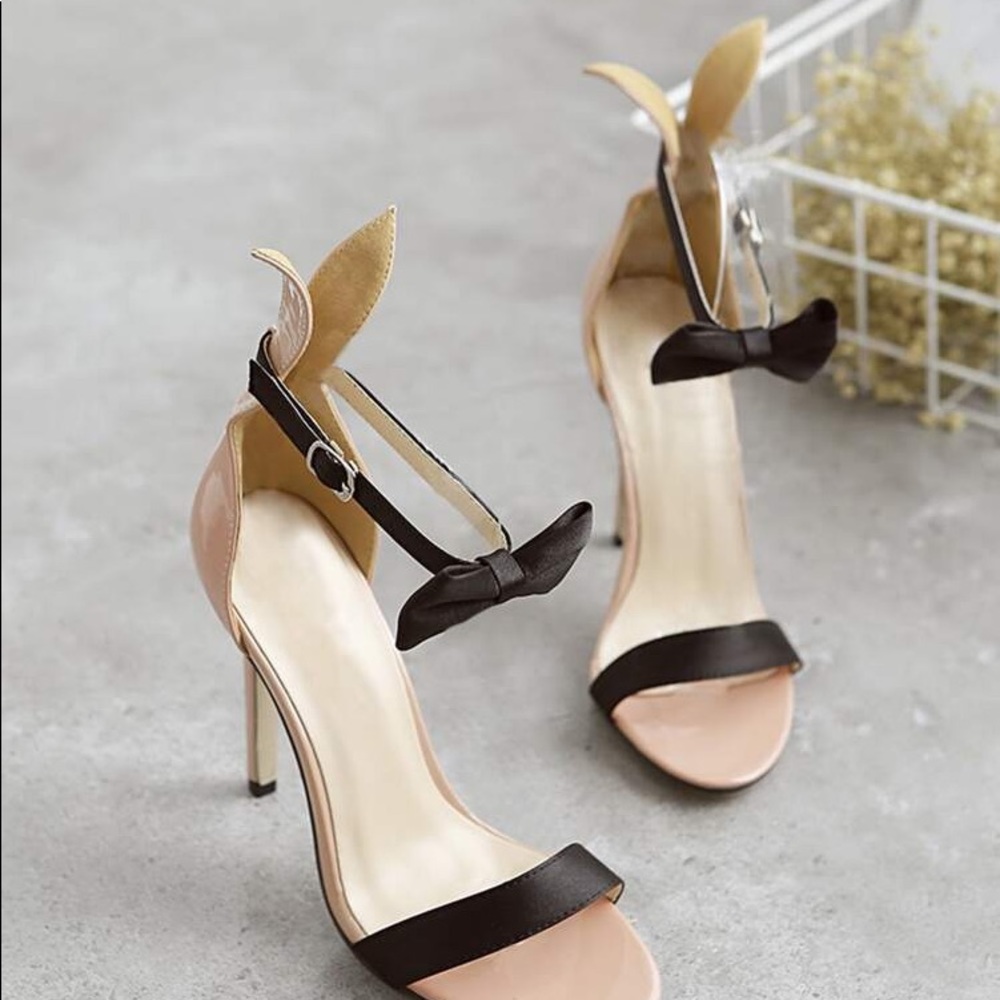 Bow Bunny Ankle Strap Stiletto Heels size 7